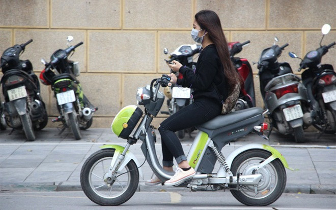 Hà Nội: Sẽ quy định việc học sinh sử dụng Facebook và điện thoại Ảnh 2