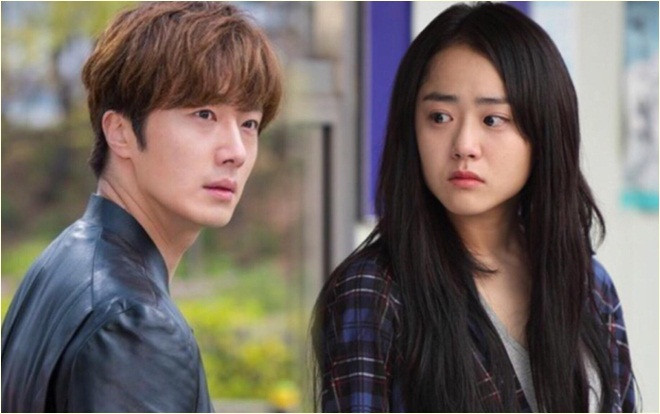 Không chịu được áp lực dư luận, Moon Geun Young - Jung Il Woo tạm ‘rời xa’ làng giải trí? Ảnh 2