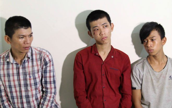 Bắt nhóm cướp nghiện ma túy chuyên gây án vào ban đêm, nhắm vào phụ nữ đi đường Ảnh 2