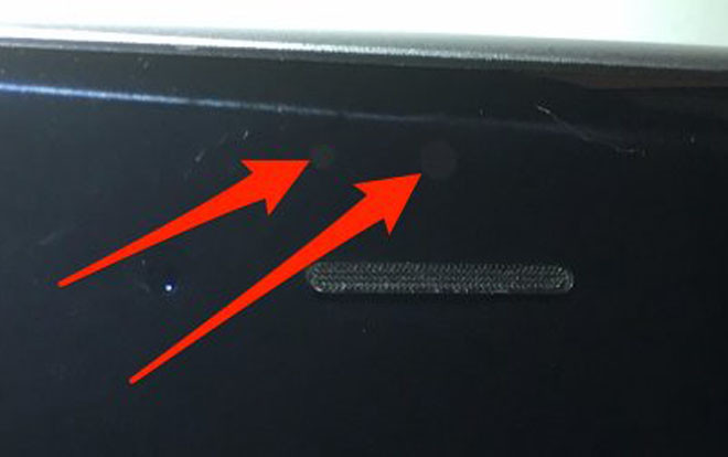 Chiếc iPhone nào cũng có hai chấm tròn ở mặt trước nhưng hiếm ai biết chúng để làm gì Ảnh 2