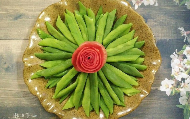 Mẹ đảm khoe các đĩa rau khiến dân mạng thốt lên 'Chỉ là rau thôi có cần đẹp thế không?' Ảnh 2