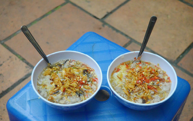 Quán bánh đúc ‘chảnh’ nhất Sài Gòn, khách đến mua đều phải chuẩn bị tiền lẻ Ảnh 2