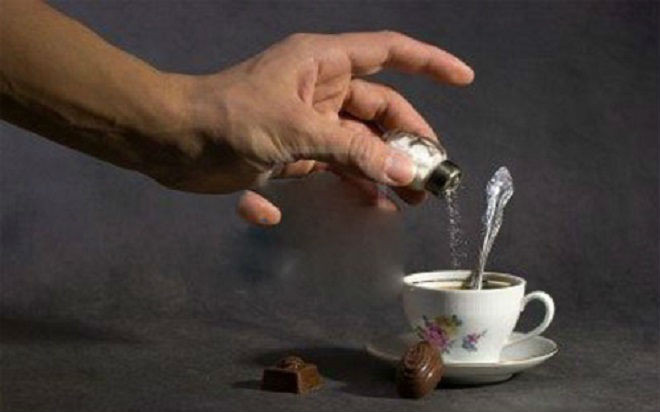 Đến nhà mẹ kế chơi, con chồng bị ép uống rượu hòa thuốc diệt cỏ dẫn đến tử vong Ảnh 2