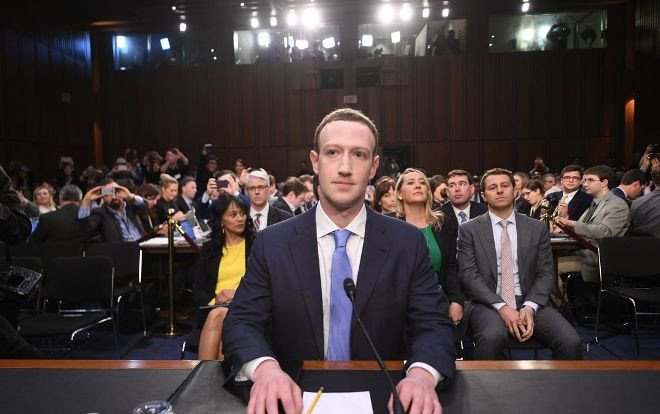 9 điều đáng lưu ý trong phiên điều trần đầu tiên của Mark Zuckerberg Ảnh 2