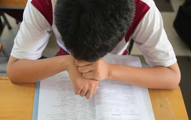 Nam sinh lớp 10 tự tử vì áp lực học hành và câu chuyện 'con mệt mỏi và chán lắm rồi mẹ ơi!' Ảnh 2