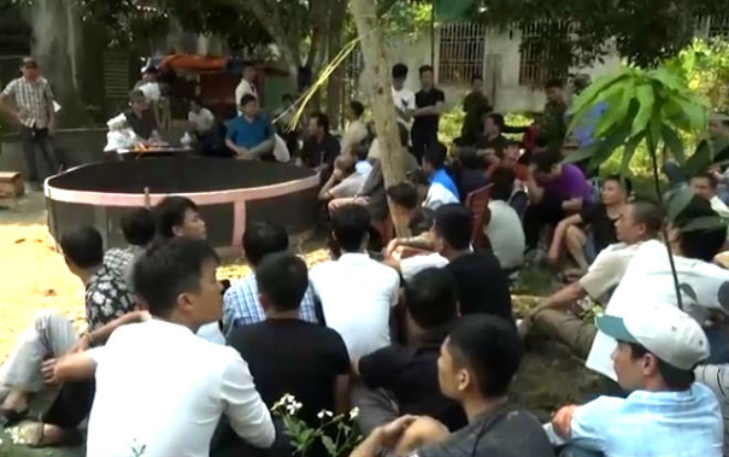 Bắt quả tang 52 đối tượng đang say sưa sát phạt trong sới bạc Ảnh 2