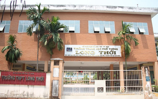 Vụ cô giáo 'im lặng suốt 3 tháng': Đình chỉ giảng dạy, điều chuyển công việc mới Ảnh 2