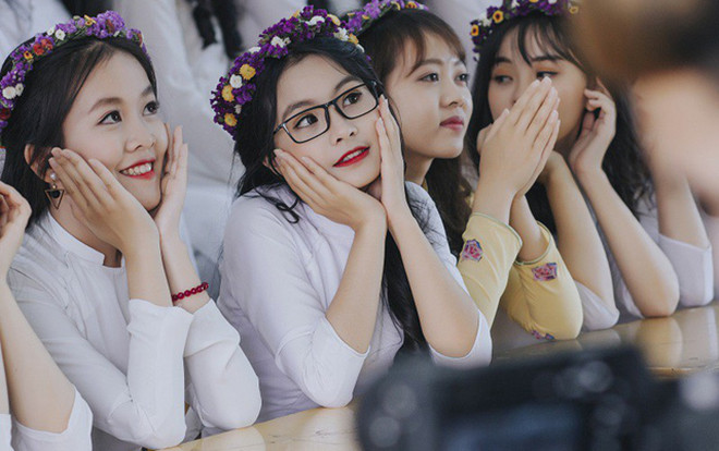 'Lớp nhà người ta' hội tụ toàn nữ sinh đẹp nao lòng khiến ai cũng phải xuýt xoa Ảnh 2