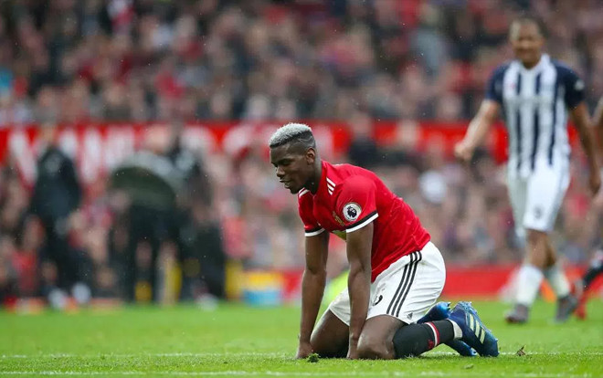 Thua đội bét bảng, MU chính thức nhìn Man City lên ngôi vô địch NHA Ảnh 2