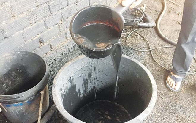 Nhuộm cà phê bằng bột pin con Ó Ảnh 2