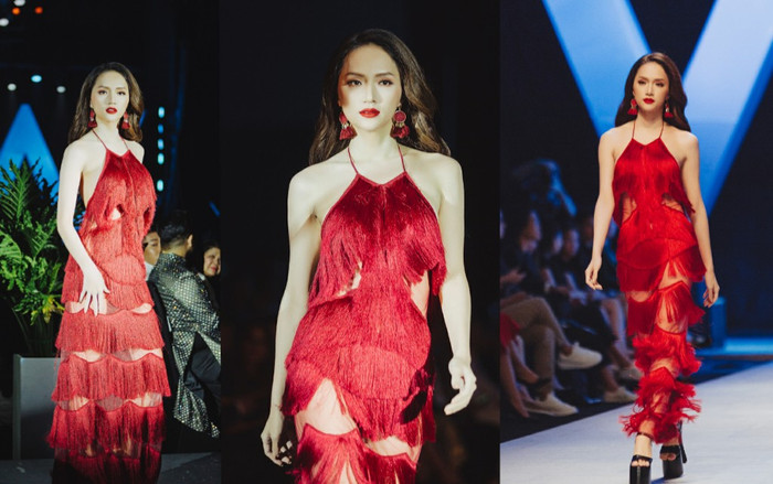 Làm vedette sàn diễn, Hoa hậu Hương Giang đi giày 20 cm, thần thái không thua người mẫu Ảnh 2