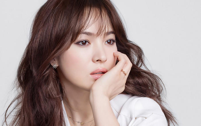 Sốc: Quản lý cũ từng doạ tống tiền và tạt axit Song Hye Kyo Ảnh 2