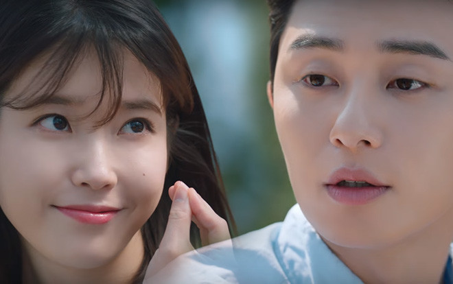 Fan ‘bấn loạn’ vì sự kết hợp đầu tiên của IU và Park Seo Joon trong clip 'nhá hàng' phim mới? Ảnh 2