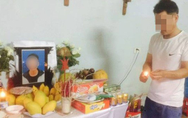 Nam sinh bị đánh hội đồng tử vong ở Hà Nội: Xót xa kẻ đầu bạc tiễn người đầu xanh Ảnh 2