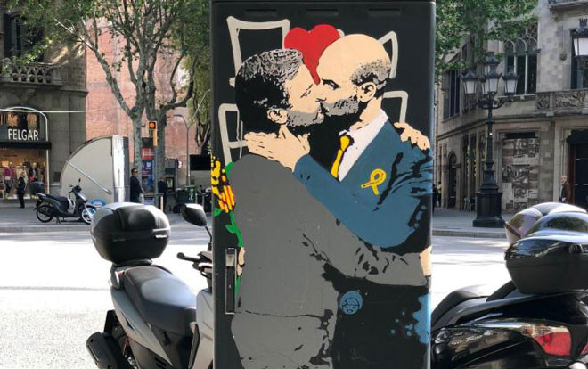 Pep Guardiola và Mourinho ‘khóa môi’ nhau trên đường phố Ảnh 2