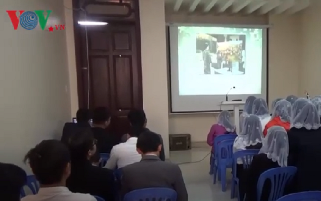 Tận mắt chứng kiến buổi giảng bài của Hội Thánh Đức Chúa Trời Ảnh 2