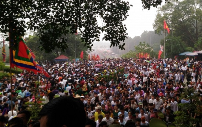 Hàng trăm trinh sát hóa trang bảo vệ Lễ hội Đền Hùng 2018 Ảnh 2