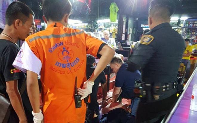 Người đàn ông 60 tuổi đột tử khi đang ngồi xem thoát y Ảnh 2