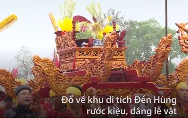 Lễ rước kiệu và dâng lễ vật cung tiến ở Đền Hùng Ảnh 2
