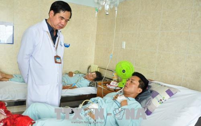 800 con sán lá gan bâu kín, làm tắc ống mật của bệnh nhân hay ăn gỏi cá với rau sống Ảnh 2