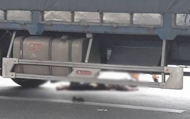 Người phụ nữ bị xe tải cuốn vào gầm tử vong tại chỗ Ảnh 2