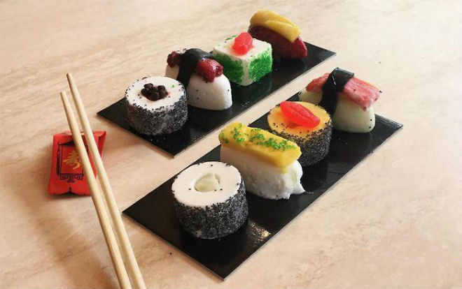 Món kem sushi độc lạ, khi thưởng thức nhất định phải dùng đũa mới sành điệu Ảnh 2