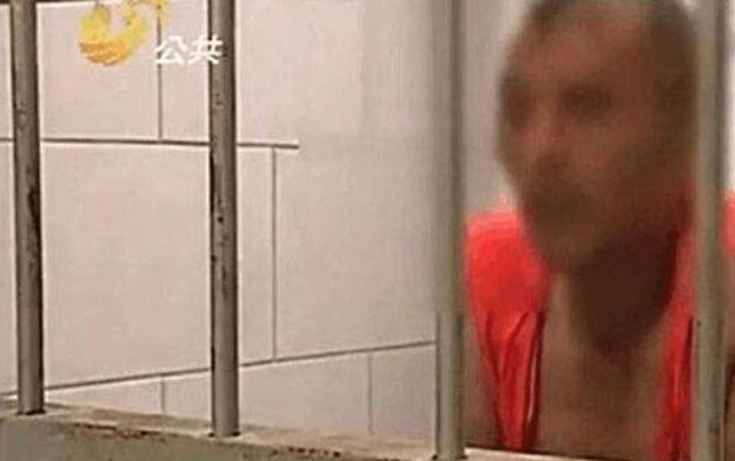 Bị tóm gọn vì 'trót' ân ái với chủ nhà khi đang trộm đồ Ảnh 2