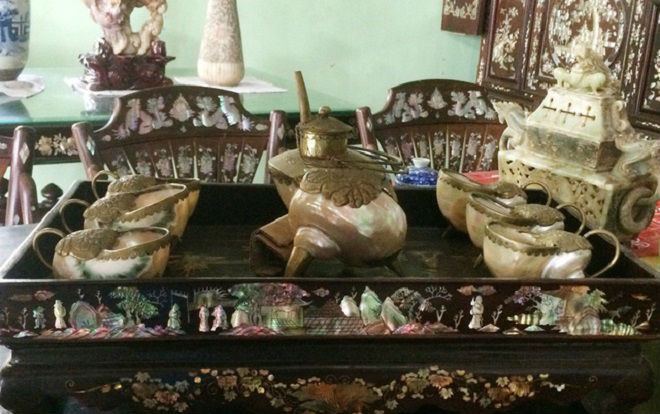 Ngỡ ngàng ngắm những đồ cổ 'độc nhất vô nhị' trong ngôi nhà miền Tây Ảnh 2