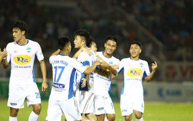 Công phượng vô-lê lập siêu phẩm, HAGL đả bại Quảng Nam ngay trên sân Tam Kỳ Ảnh 2