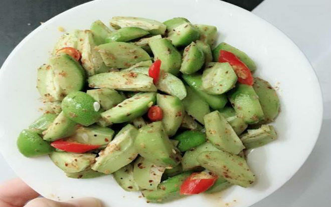 Cơn sốt táo mèo bao tử: Nuốt nước bọt, ăn vặt hết cả tấn Ảnh 2