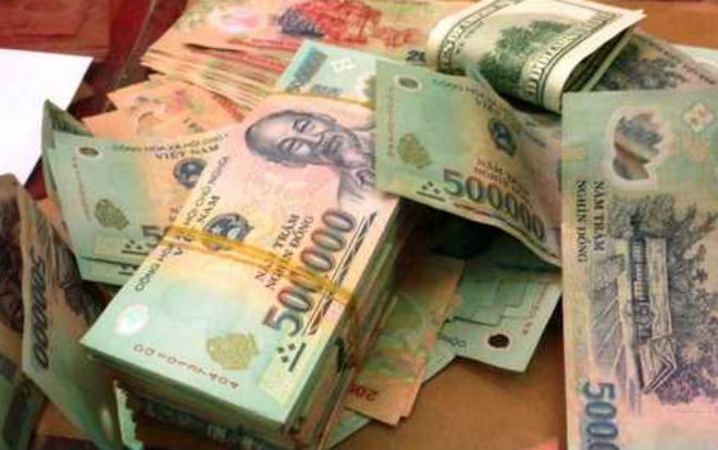 Điều tra nhóm đối tượng bỏ lại bao tiền khoảng 2,8 tỷ đồng khi bị truy đuổi Ảnh 2