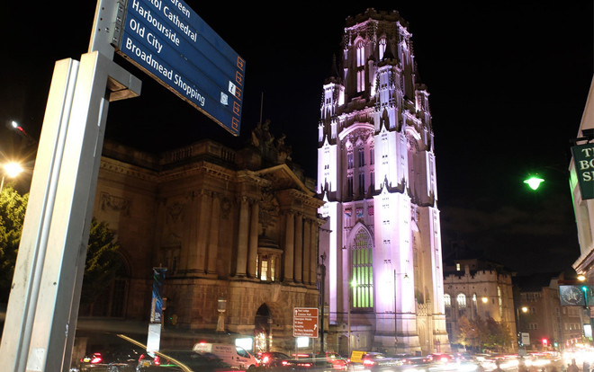 Bong bóng đại học - gánh nặng tài chính đè vai sinh viên Ảnh 2