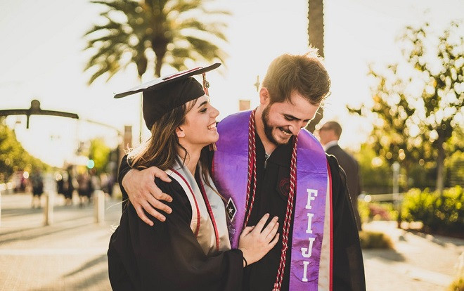 Diễn văn tốt nghiệp của tác giả Harry Potter: 'Đời người như một câu chuyện, không cần dài, chỉ cần tốt' Ảnh 2