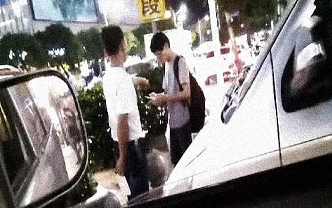 Tài xế taxi rút dao dọa khách vì lý do bất ngờ Ảnh 2