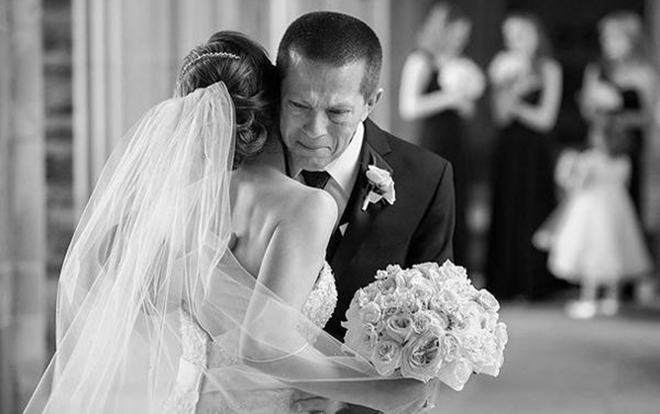 Dân mạng rần rần chia sẻ bài viết chạm vào cảm xúc của triệu chị em ‘Con gái là mối làm ăn lỗ vốn lớn nhất trong cuộc đời bố mẹ’ Ảnh 2