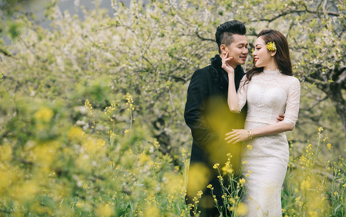 Lâm Vũ tình tứ cùng bà xã Huỳnh Tiên trong bộ ảnh cưới siêu ngọt ngào Ảnh 2