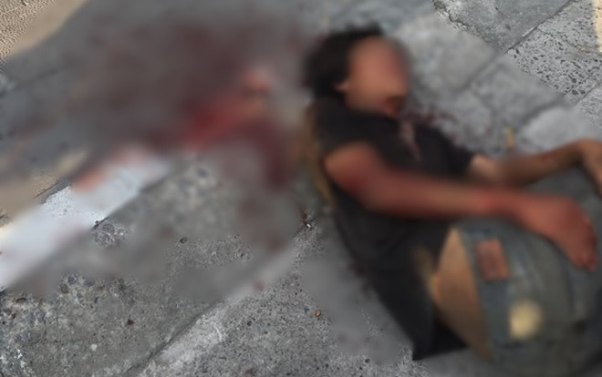 Đưa nam thanh niên đập kính xe ô tô, đánh tài xế trọng thương đi bệnh viện tâm thần Ảnh 2