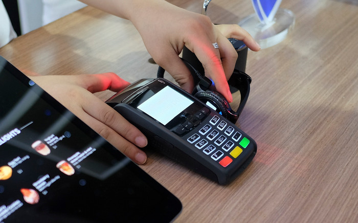 Samsung Pay bổ sung tính năng mới: Có thể thanh toán bằng đồng hồ Gear S3, rút được tiền mặt ở ATM Ảnh 2