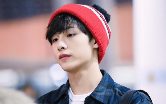 Winwin (NCT) và mũ Beret với những màu tóc đặc biệt làm điên đảo cộng đồng fan Kpop Ảnh 2