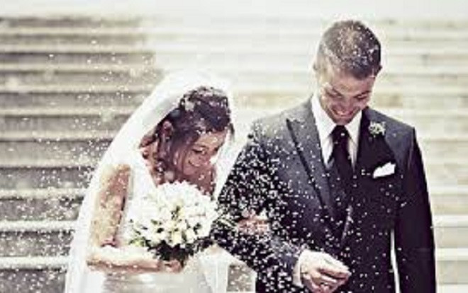 Đăng đàn tìm lời khuyên, dân mạng đồng lòng ủng hộ mẹ đơn thân bế con trai 2 tháng tuổi đi ăn cưới chồng cũ Ảnh 2