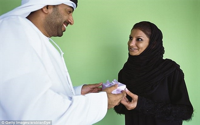 Ly dị vợ chỉ 15 phút sau đăng ký kết hôn Ảnh 2