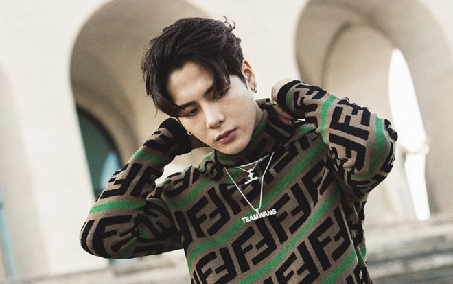 Nối tiếp Kris Wu, Jackson (GOT7) một mình 'phá đảo' iTunes Hoa Kỳ Ảnh 2