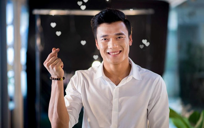 Bùi Tiến Dũng cười nghiêng ngả sau trận Thanh Hóa thua cay đắng Hà Nội Ảnh 2