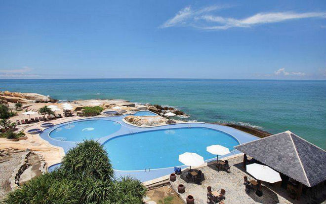 Lạc chốn thần tiên với bể bơi lộ thiên ngay sát biển, cách Sài Gòn 4 tiếng chạy xe Ảnh 2