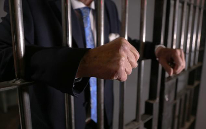 Ông lão 92 tuổi lĩnh án 14 năm vì tội cưỡng hiếp trẻ vị thành niên hơn 4 thập kỷ trước Ảnh 2