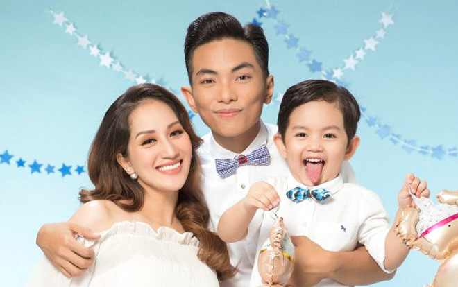 Gia đình Khánh Thi - Phan Hiển quá đáng yêu trong bộ ảnh kỷ niệm Ảnh 2
