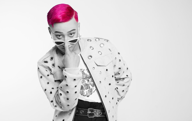 Adam Lâm: Anh chàng thích đi ngược dư luận và hát về tình yêu LGBT đầy cảm thức Ảnh 2