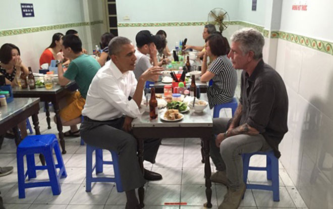 Cựu Tổng thống Obama tiếc thương trước cái chết của đầu bếp lừng danh Ảnh 2