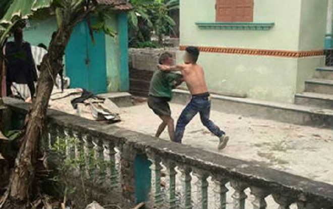 Cha dượng bị con riêng của 'vợ hờ' đánh tử vong do mâu thuẫn Ảnh 2