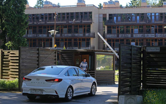 Nơi đóng quân của ĐT Anh tại World Cup 2018 ‘bẩn thỉu và tồi tệ’ Ảnh 2